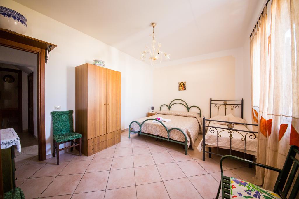 Casa Papiro Bed & Breakfast Lipari  Eksteriør bilde